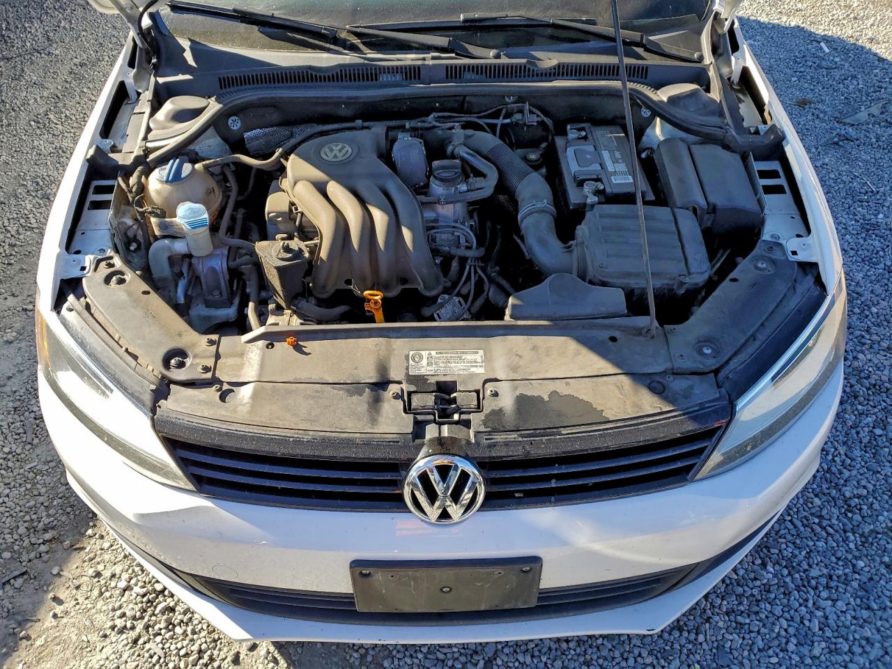 VOLKSWAGEN JETTA BASE