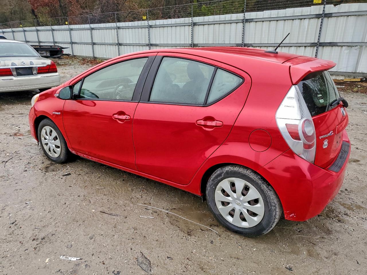 TOYOTA PRIUS C