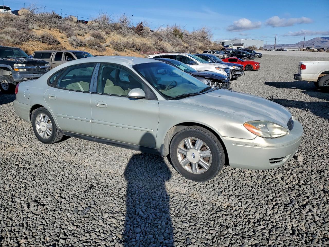 Lot #3304102492 2005 FORD TAURUS SEL
