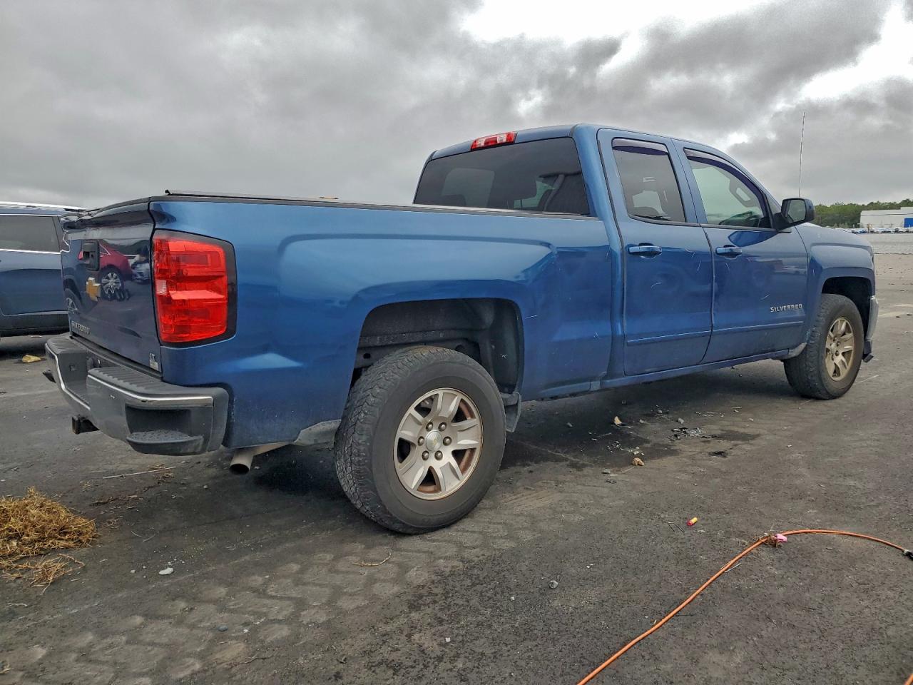 CHEVROLET SILVERADO C1500 LT