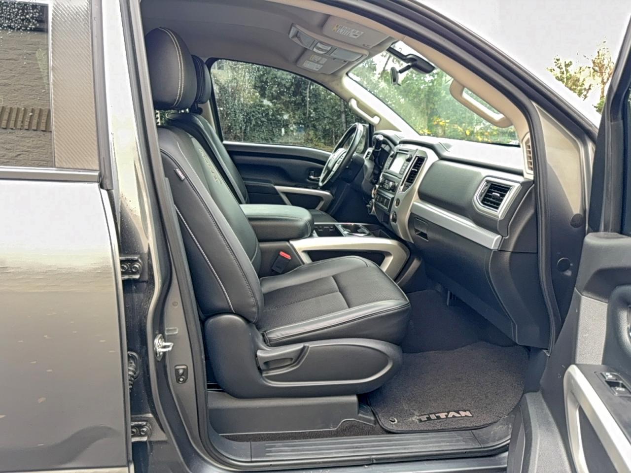 Lot #3316702430 2019 NISSAN TITAN SV