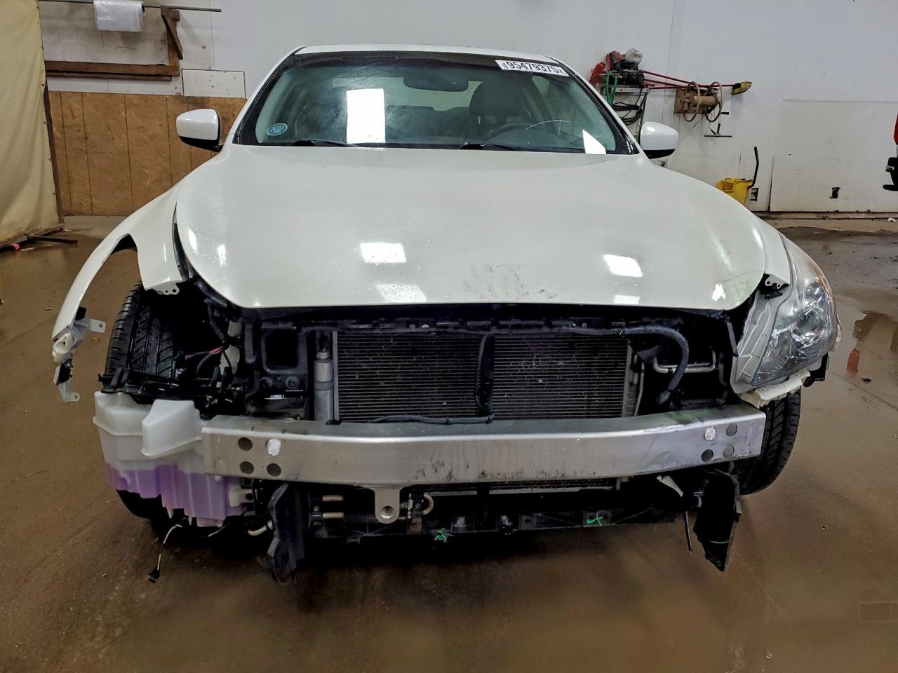 INFINITI Q60 JOURNEY