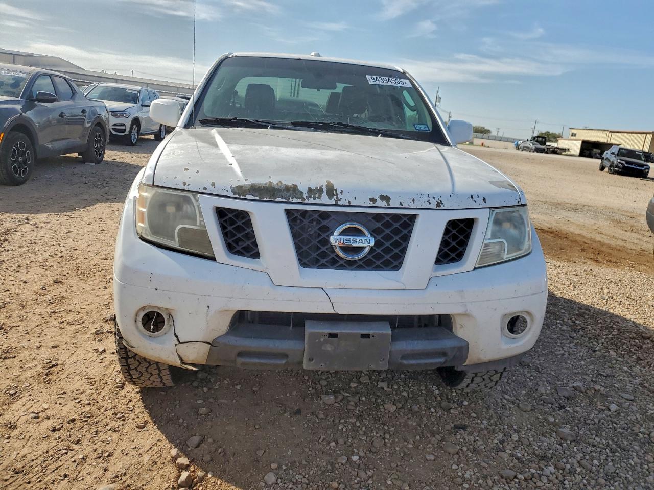 NISSAN FRONTIER CREW CAB SE
