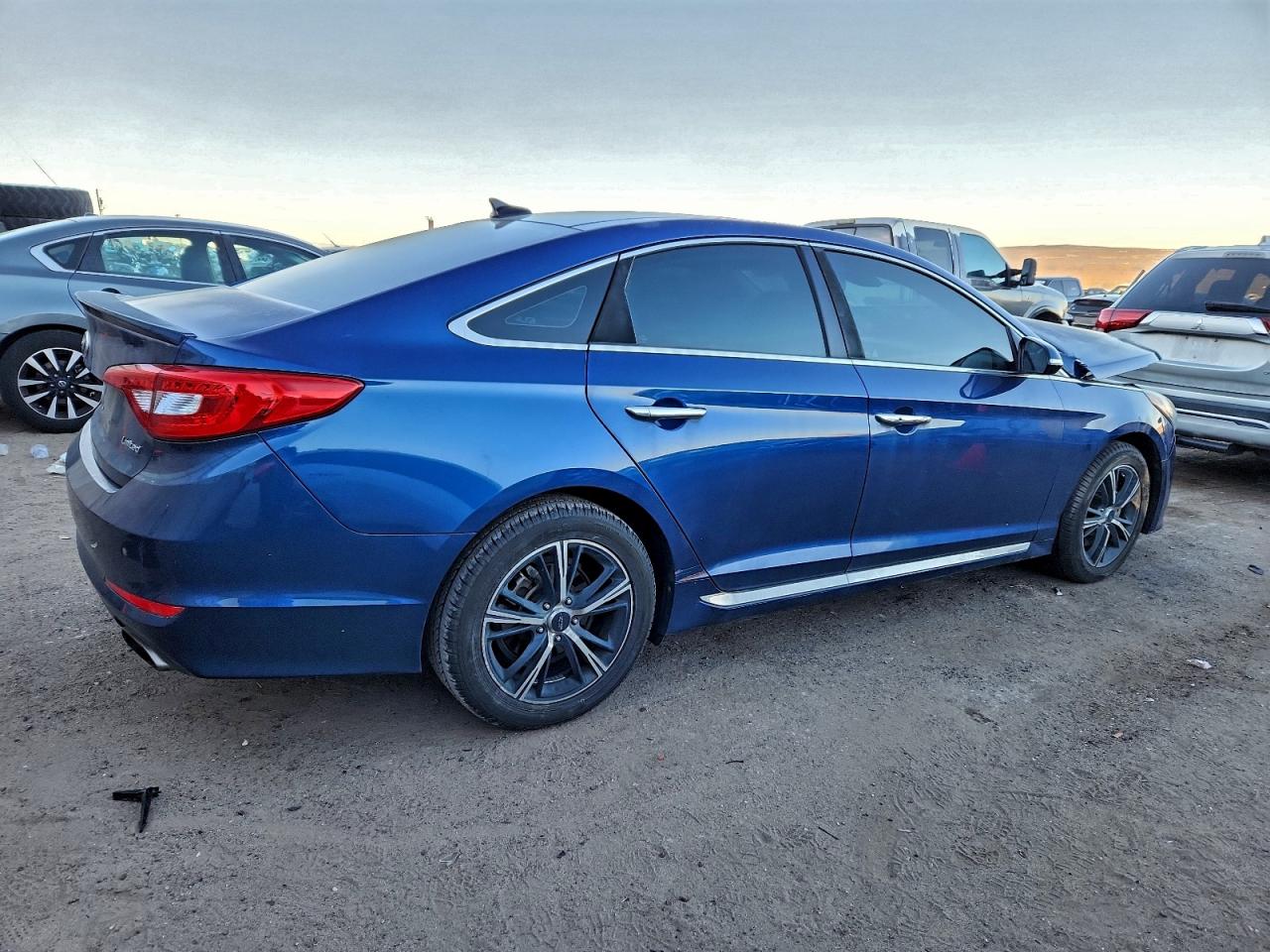 HYUNDAI SONATA SPORT