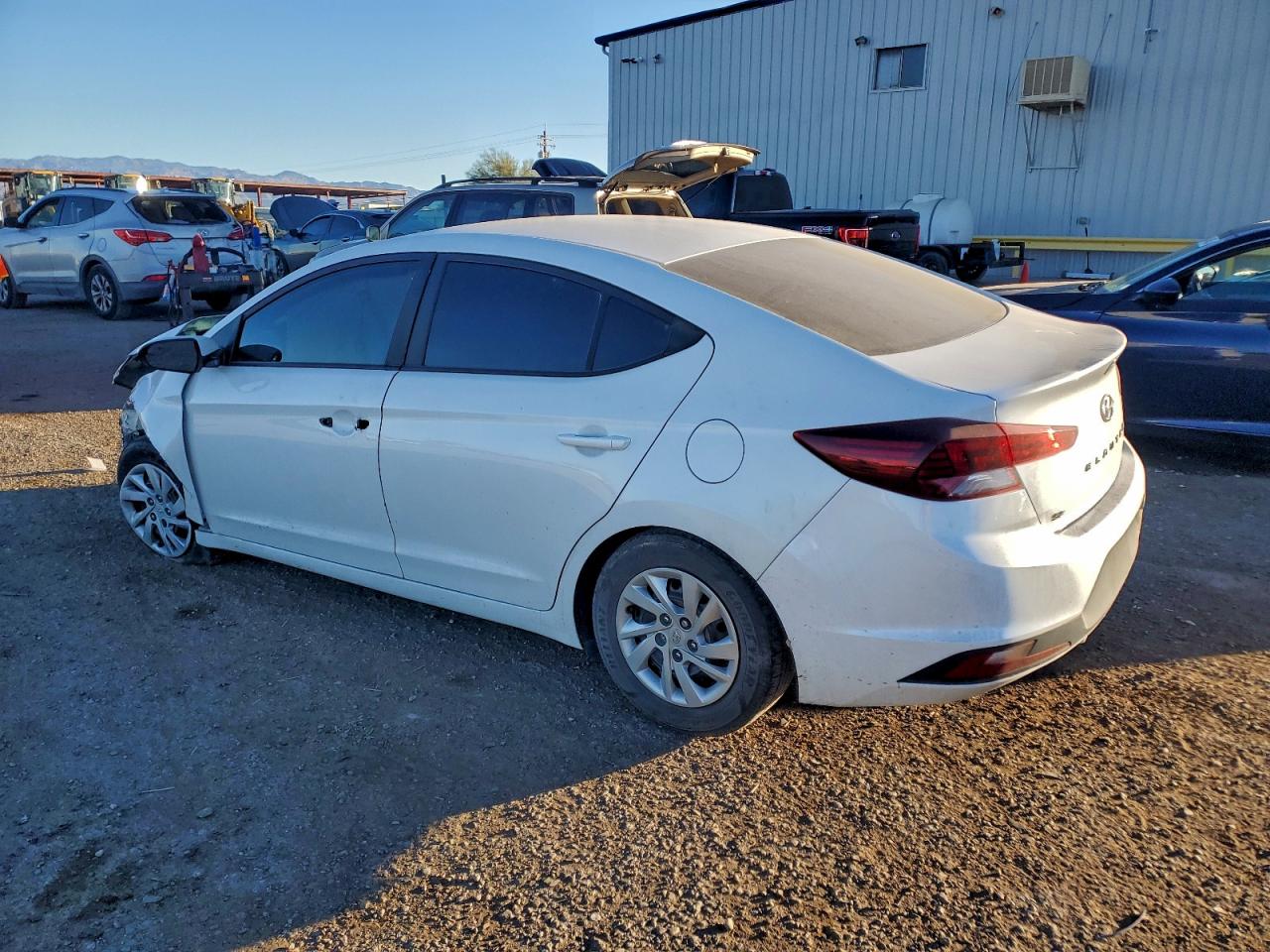 Lot #3312808100 2019 HYUNDAI ELANTRA SE