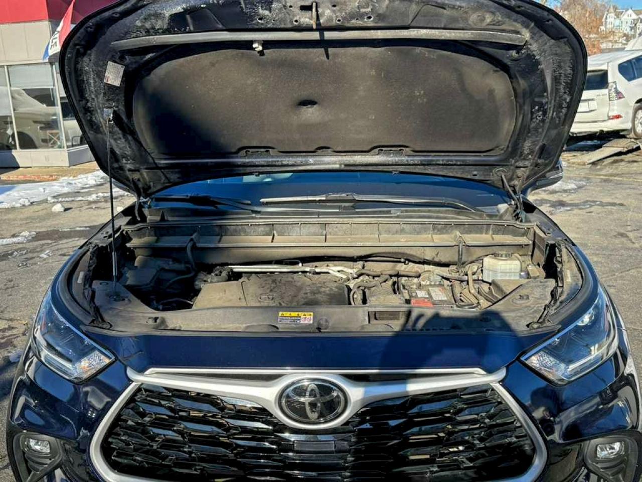 Lot #3311485238 2021 TOYOTA HIGHLANDER