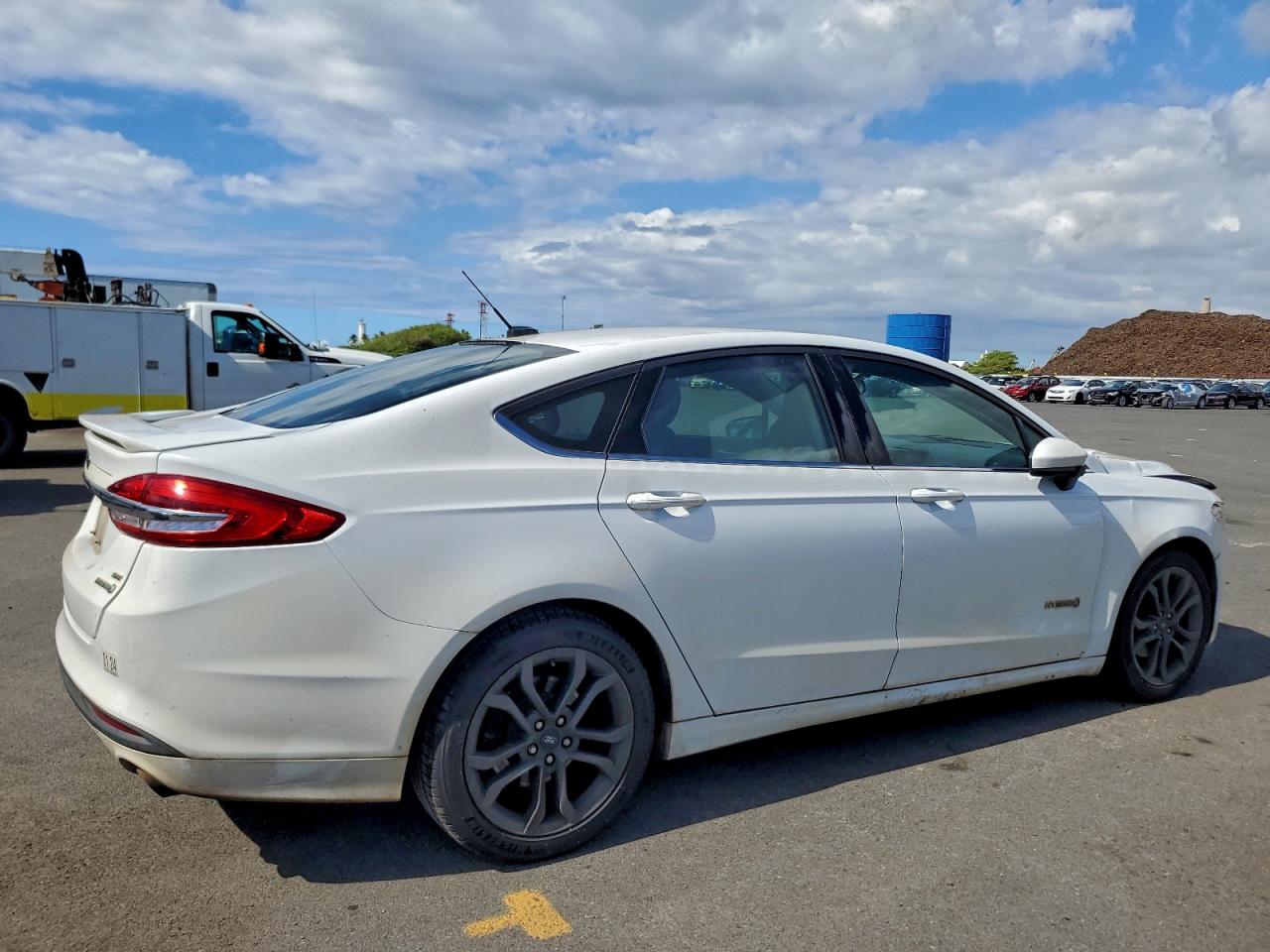 FORD FUSION SE HYBRID
