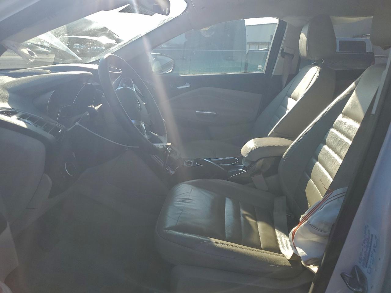 FORD ESCAPE TITANIUM