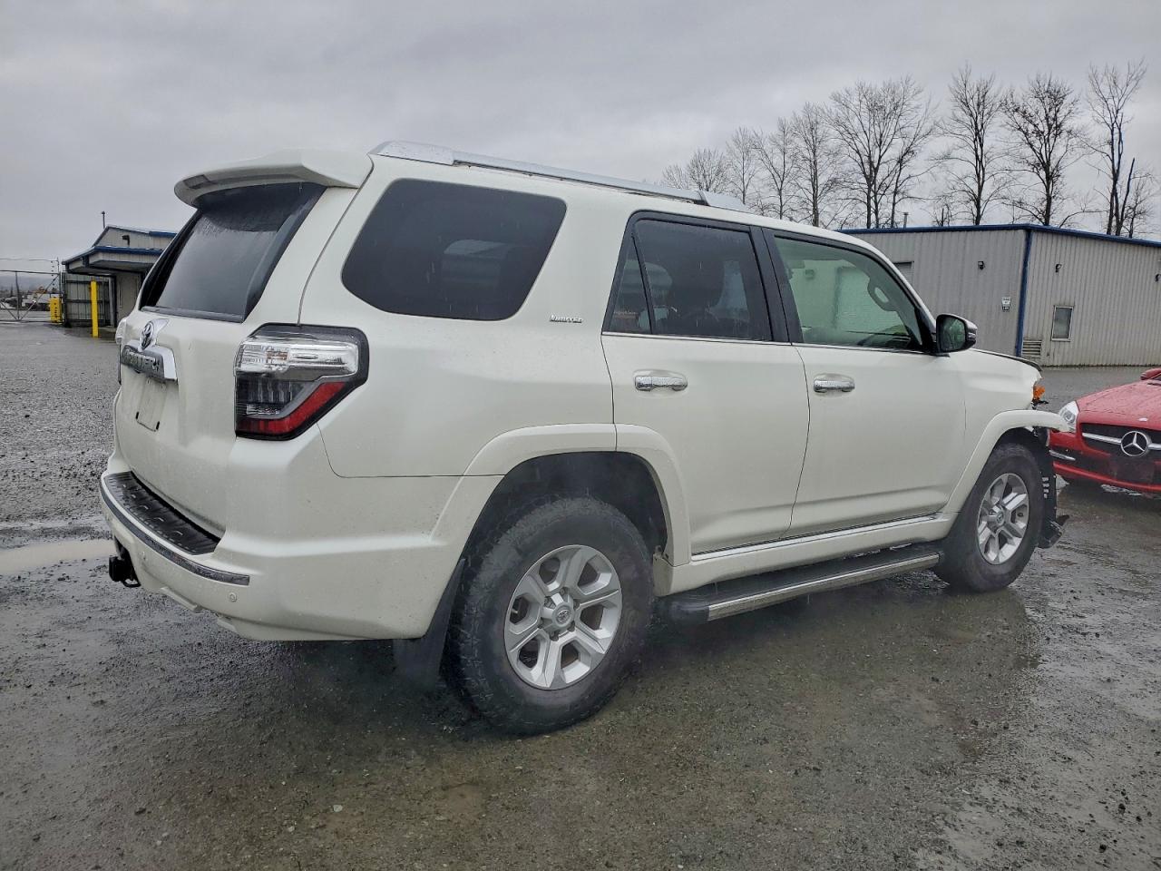 TOYOTA 4RUNNER SR5