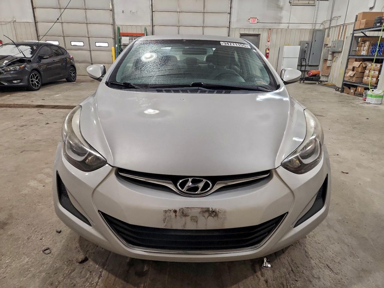 HYUNDAI ELANTRA SE