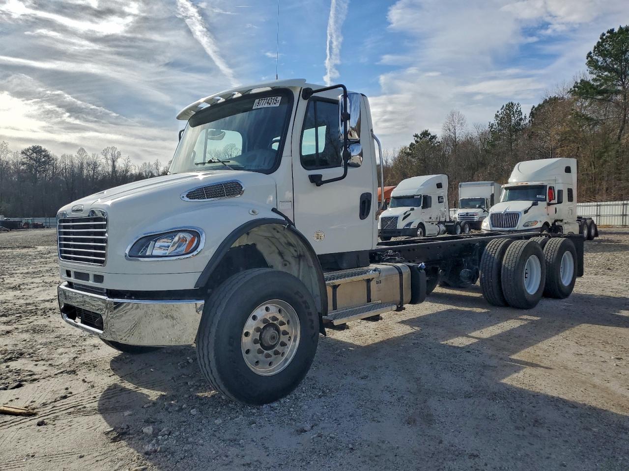 Lot #3318958945 2022 FREIGHTLINER M2 106 MED