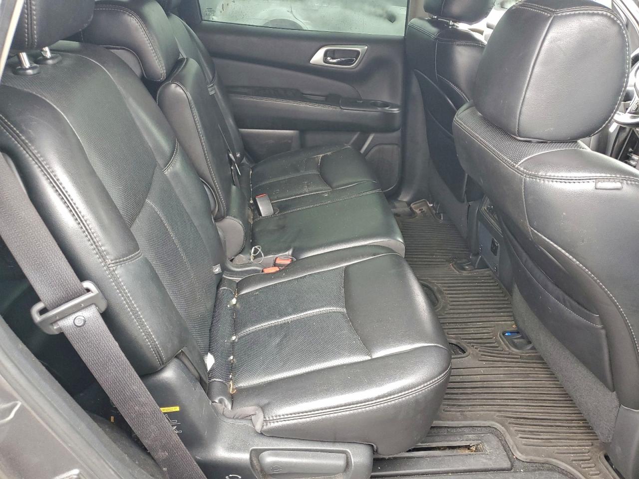 Lot #3320118476 2017 NISSAN PATHFINDER