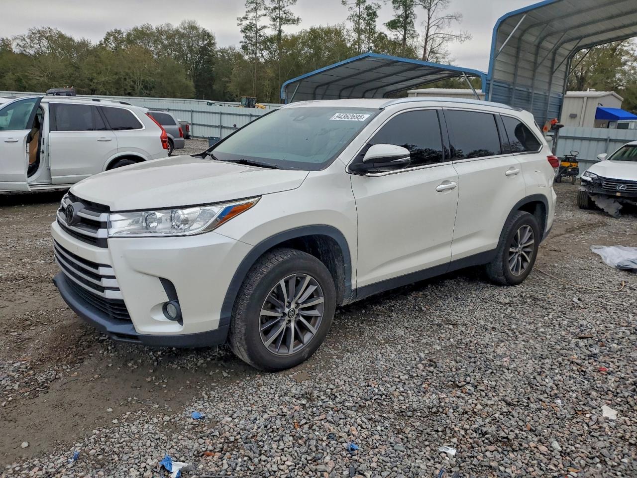 TOYOTA HIGHLANDER SE