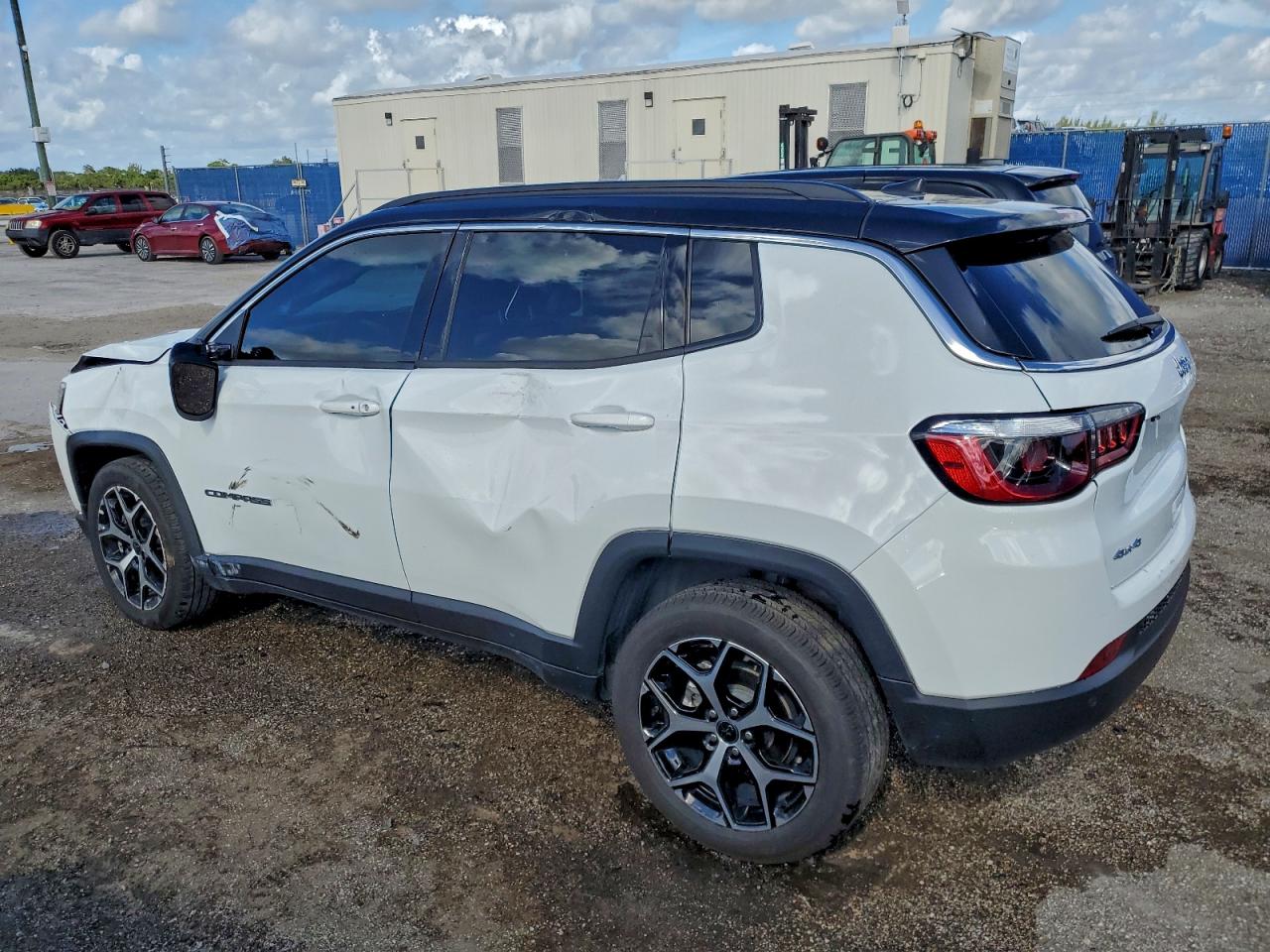 Lot #3311712218 2025 JEEP COMPASS LI