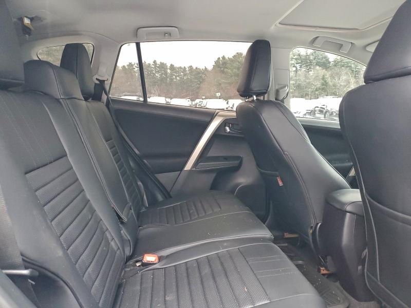 2015 TOYOTA RAV4 XLE #3305303368