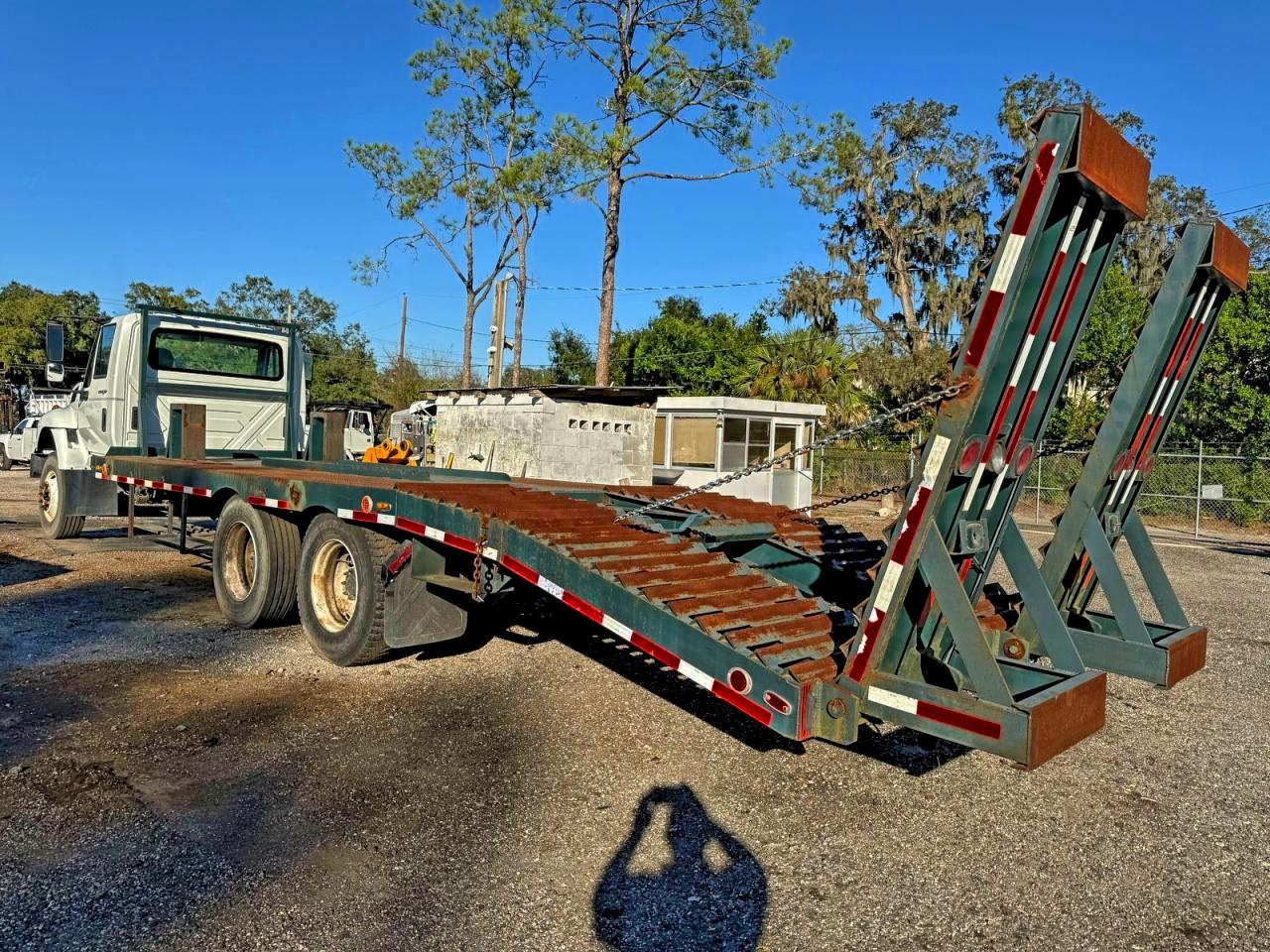 Lot #3315570779 2014 INTERNATIONAL 7000 7400