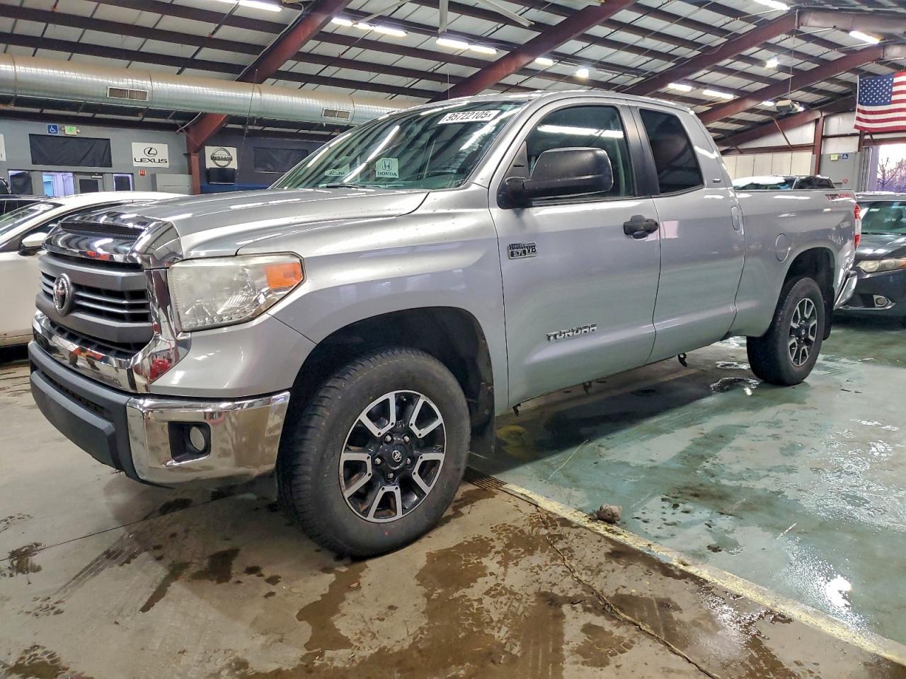 TOYOTA TUNDRA DOUBLE CAB SR