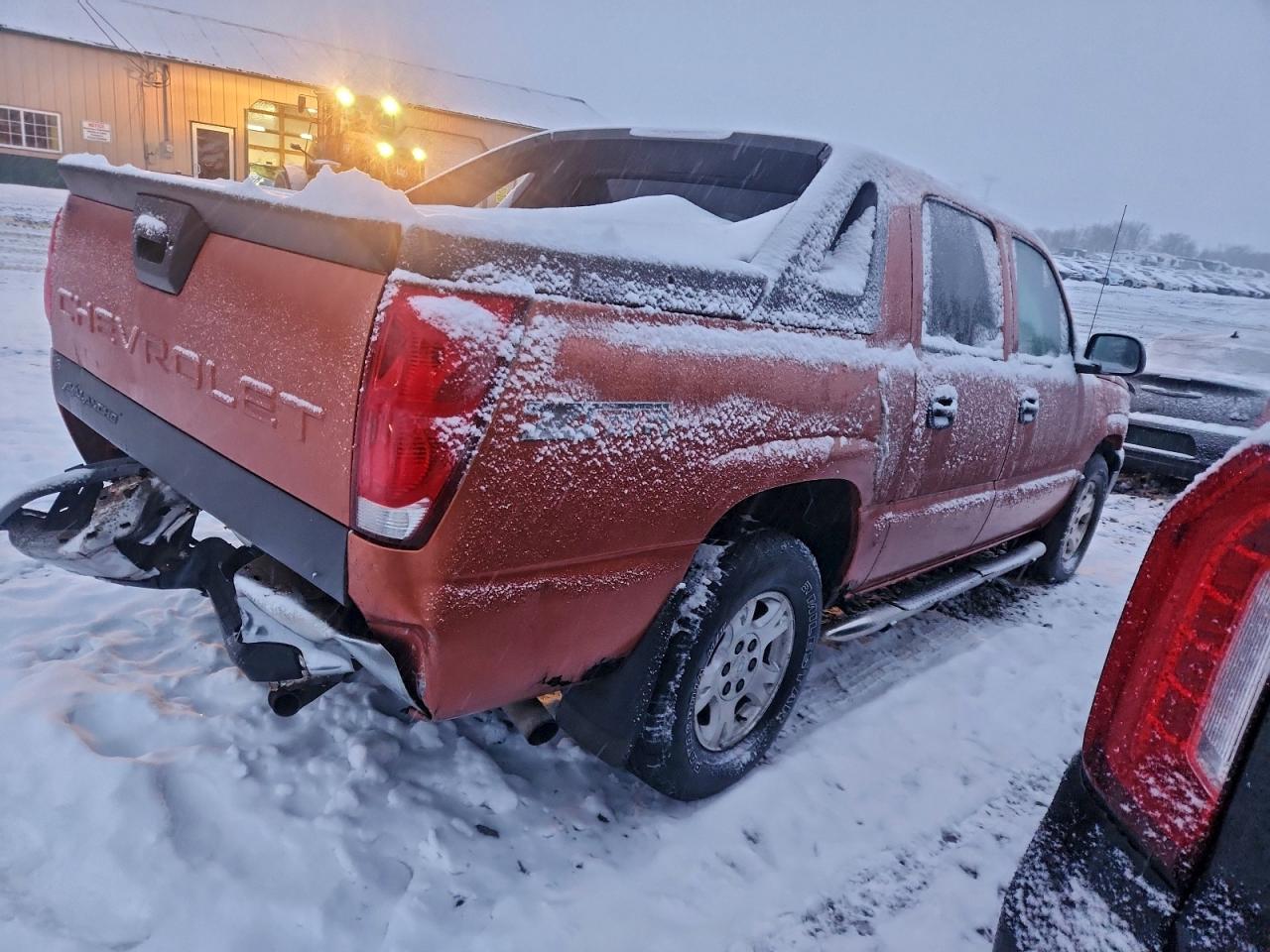 Lot #3302812916 2004 CHEVROLET AVALANCHE
