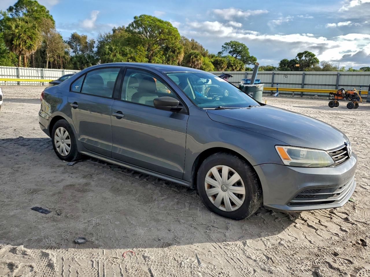 Lot #3318922945 2016 VOLKSWAGEN JETTA S
