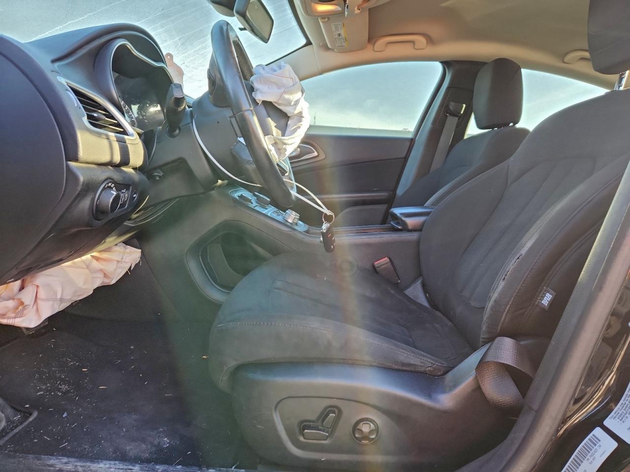 CHRYSLER 200 LIMITED