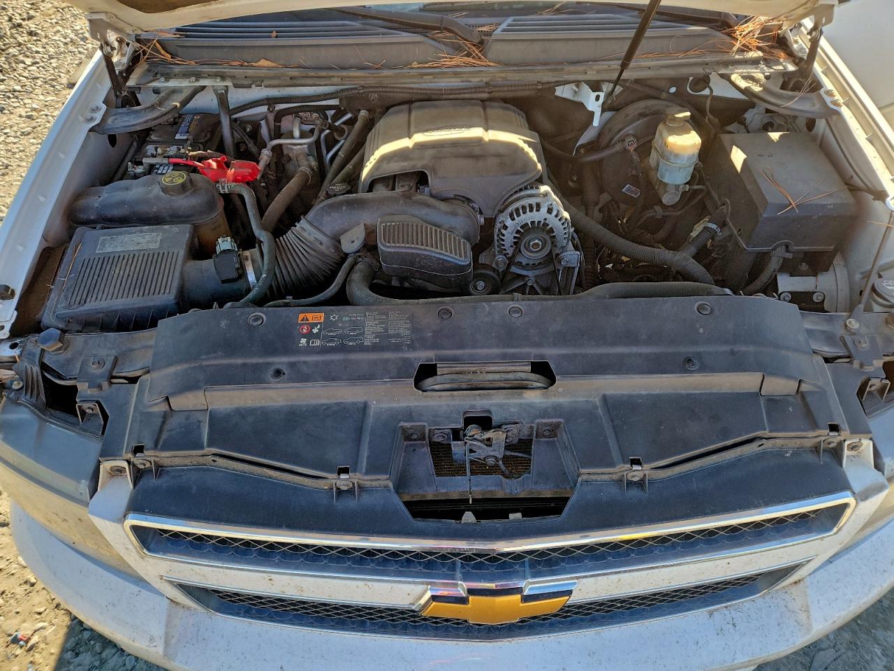 CHEVROLET SUBURBAN C1500 LT