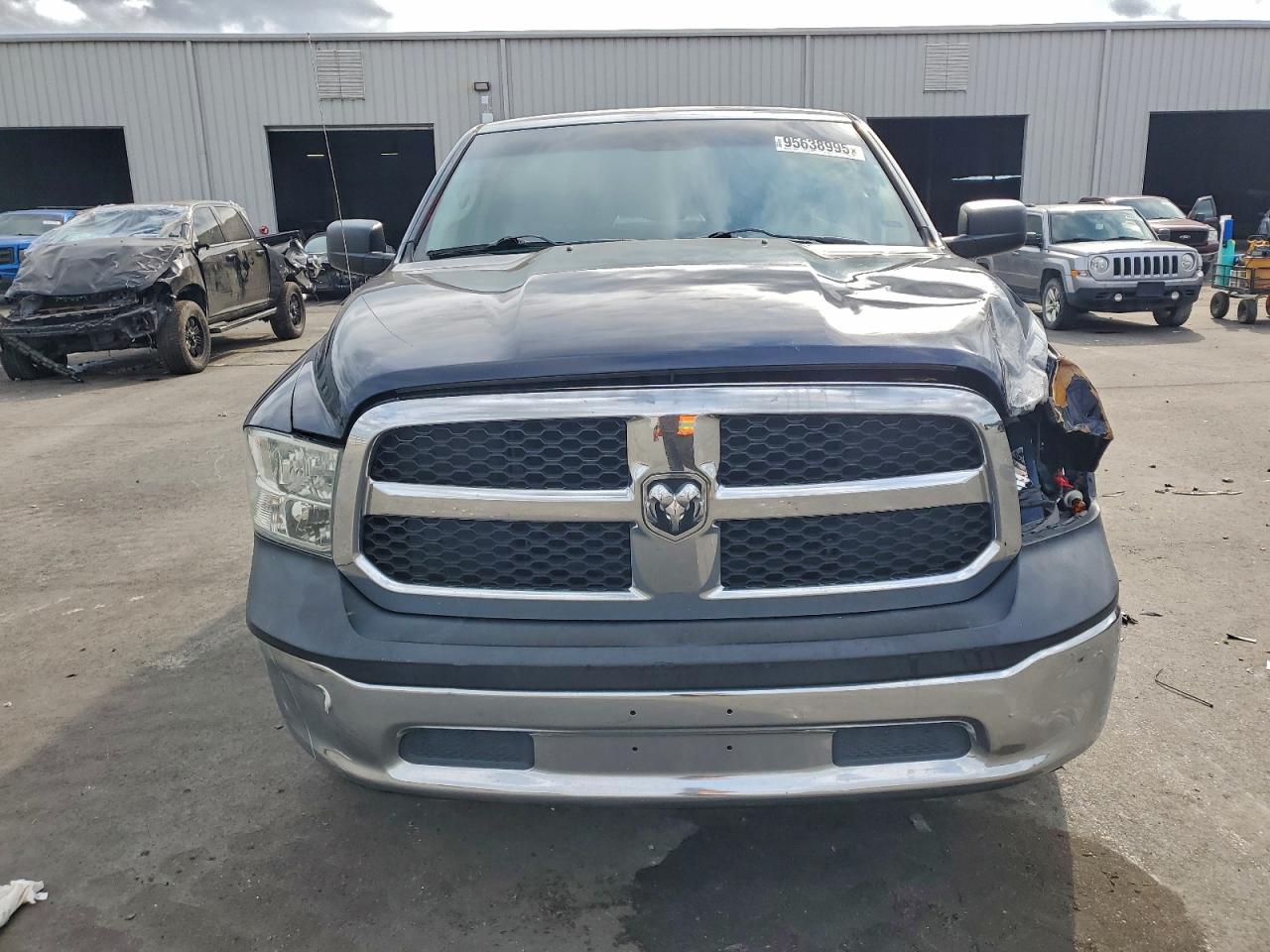 RAM 1500 ST