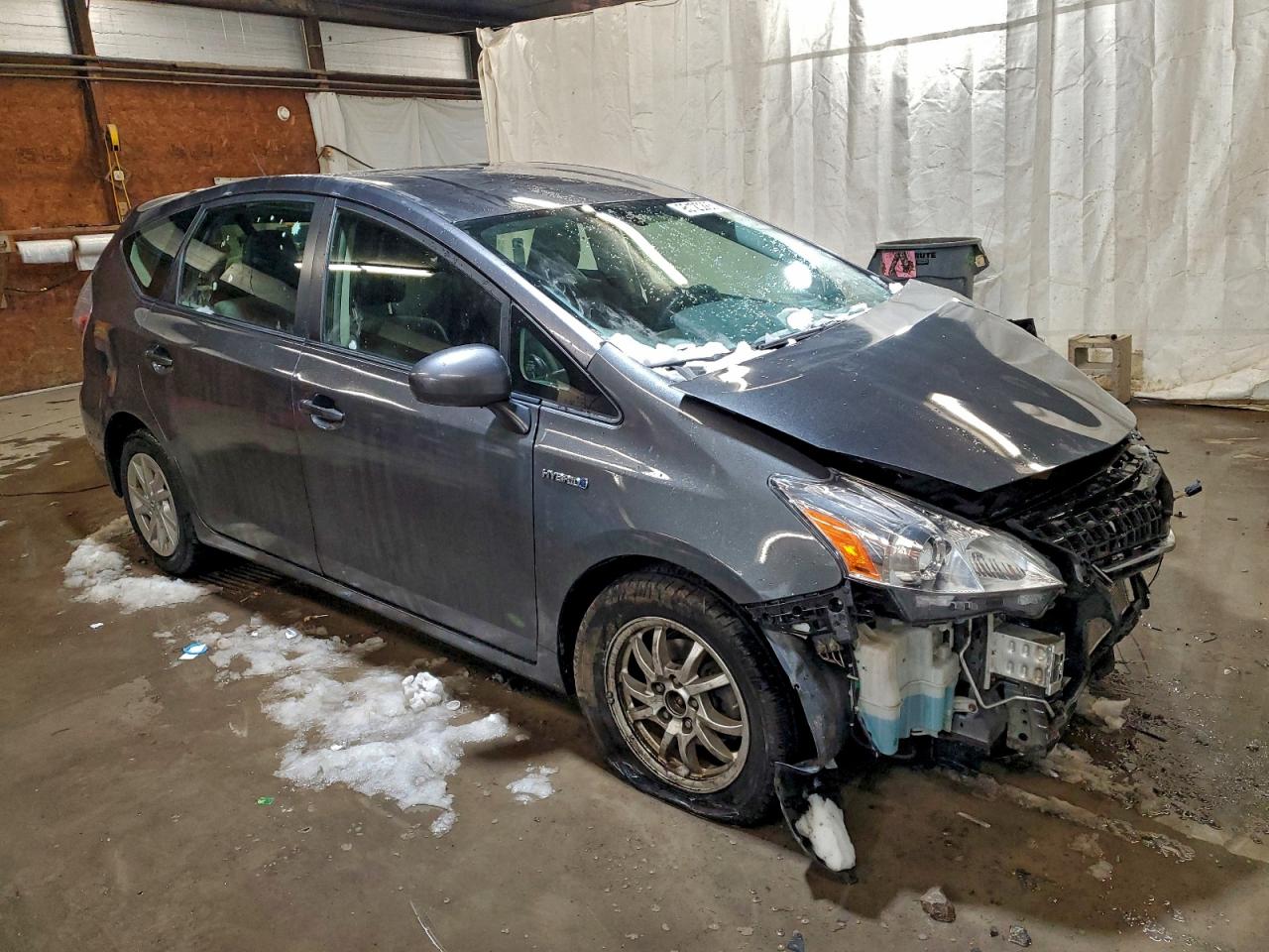 Lot #3311536243 2014 TOYOTA PRIUS V