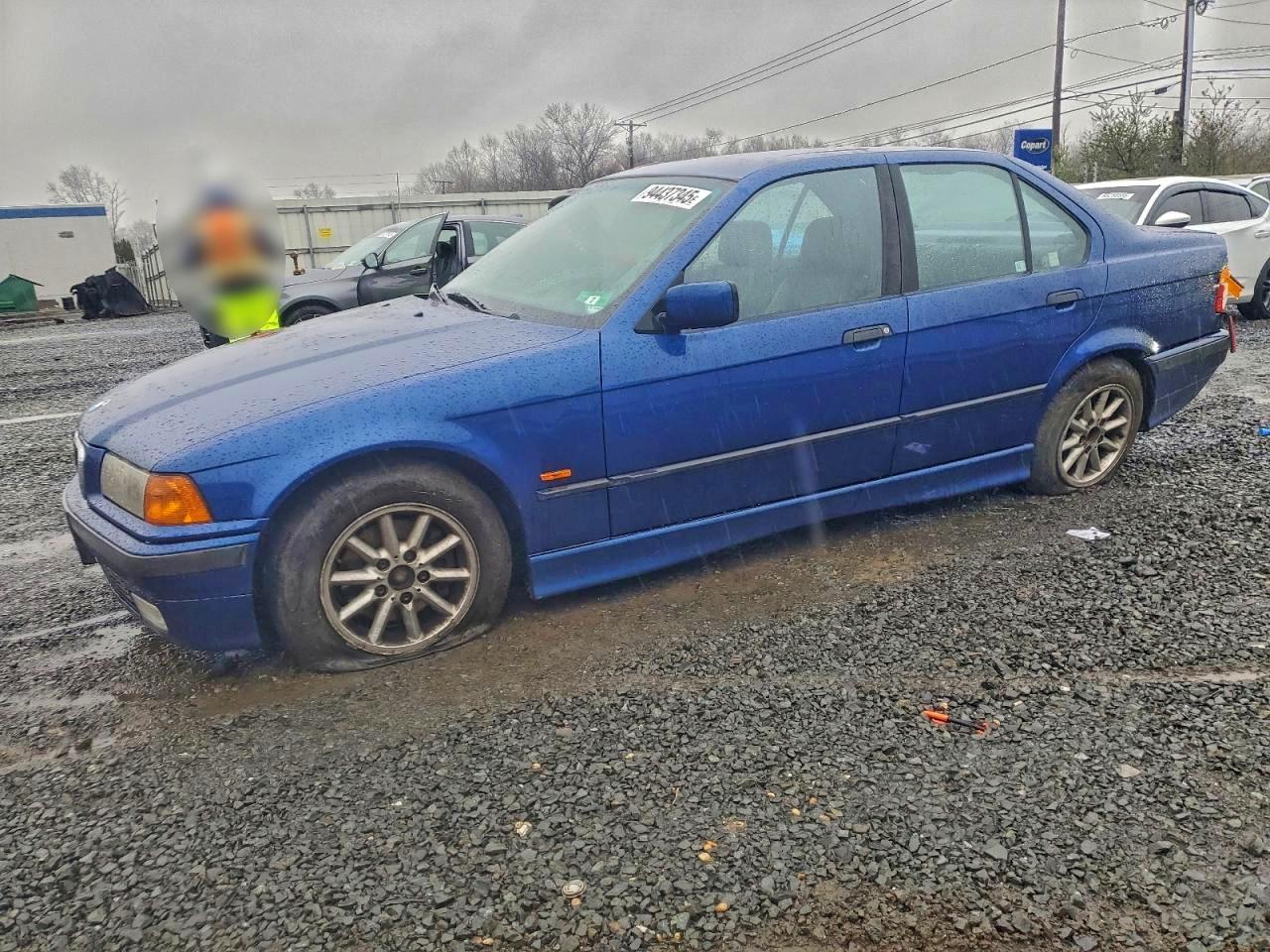 Lot #3311676237 1997 BMW 318 I AUTO