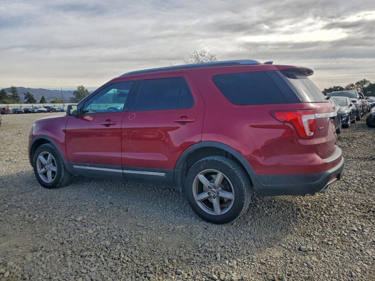 FORD EXPLORER XLT