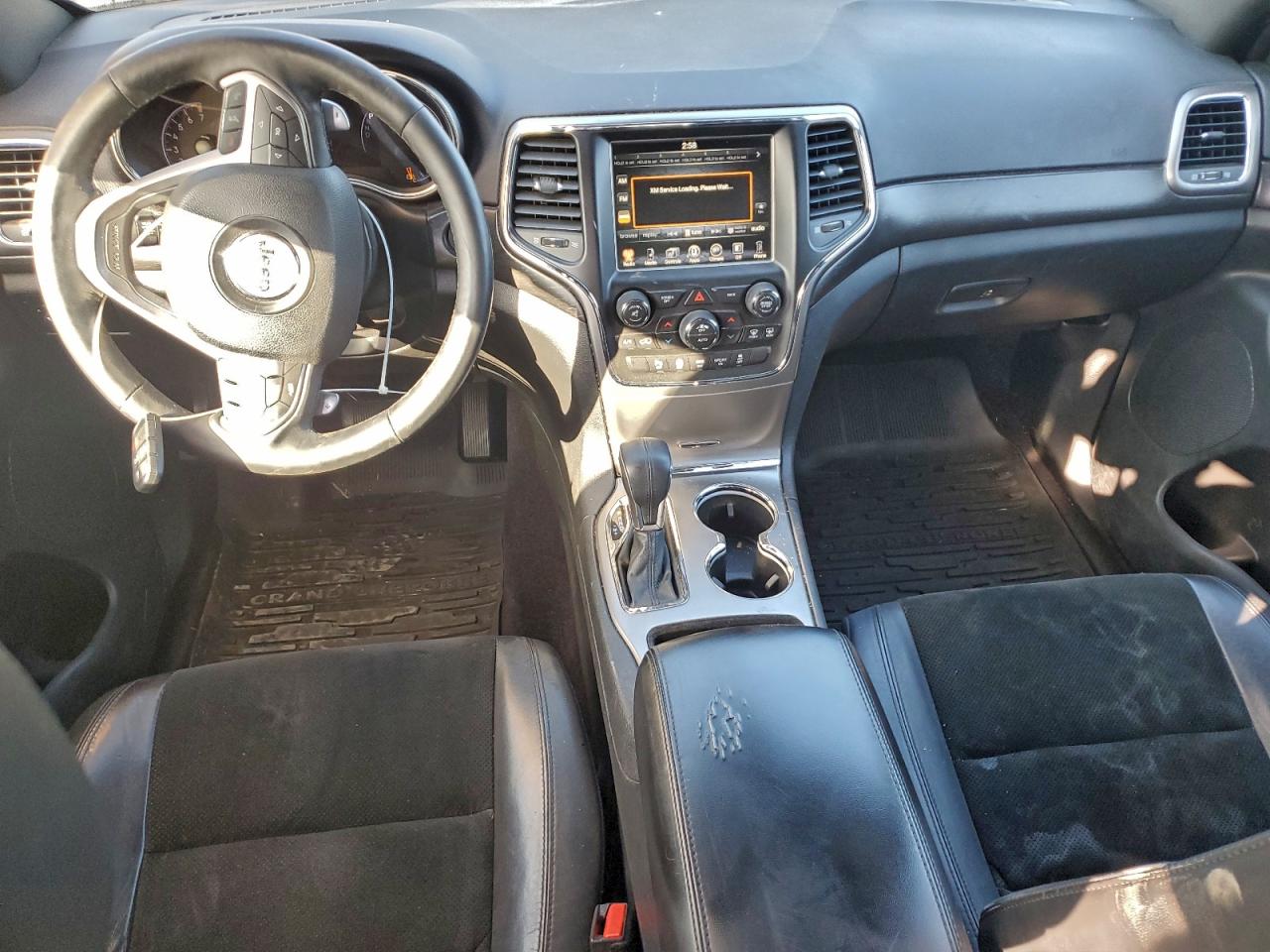 JEEP GRAND CHEROKEE LAREDO