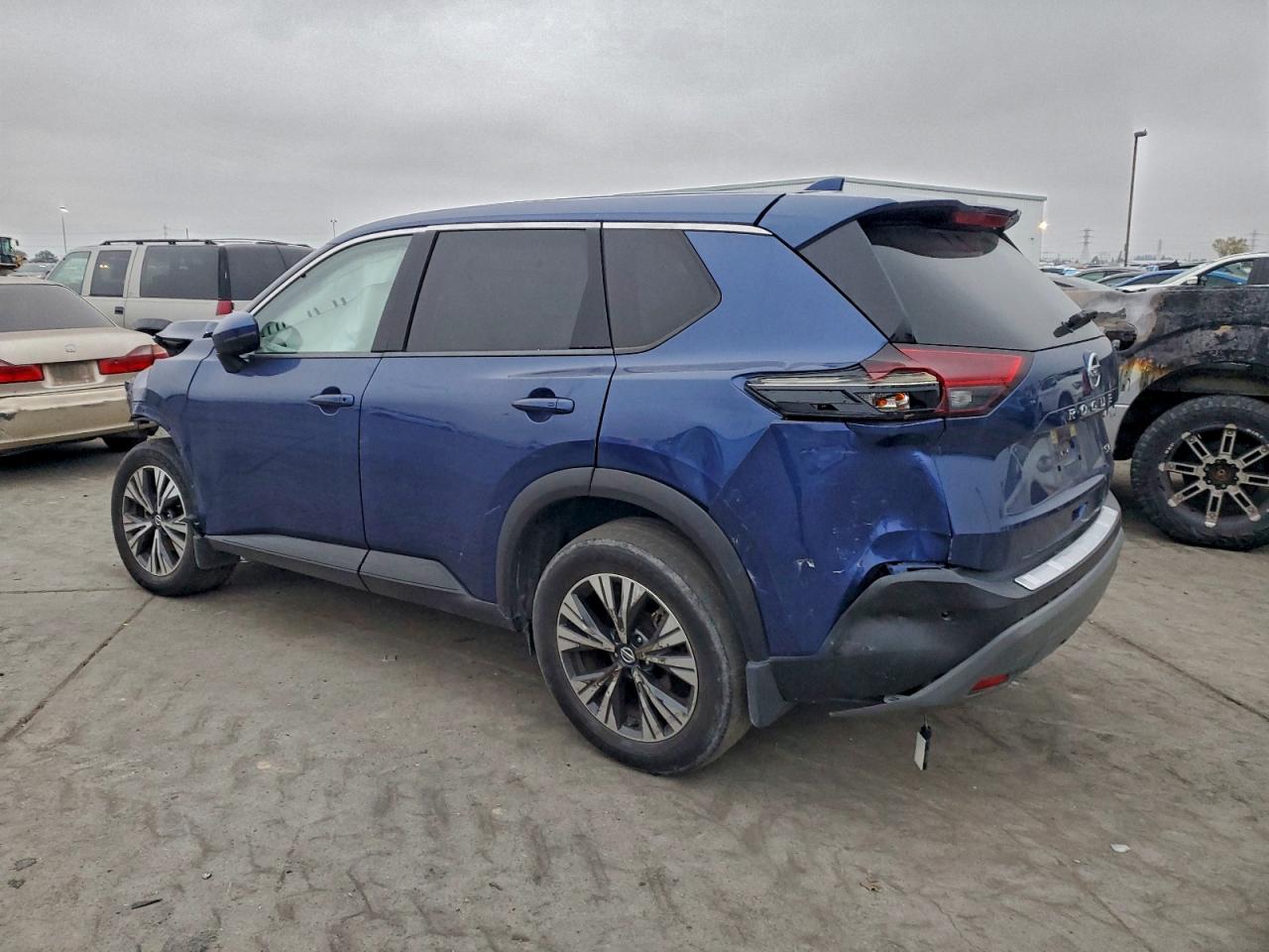 Lot #3317696128 2021 NISSAN ROGUE SV