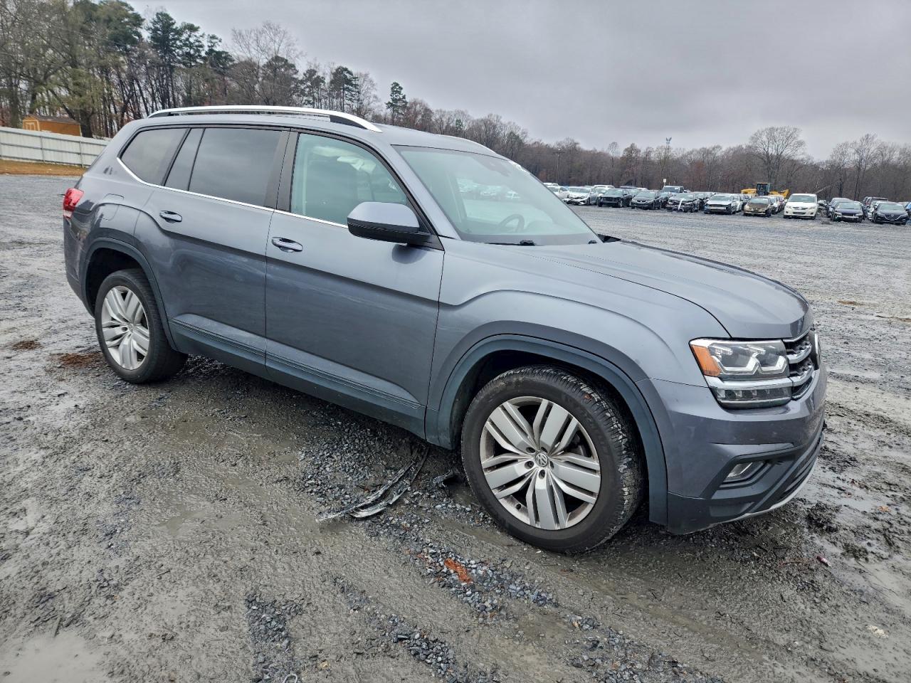 VOLKSWAGEN ATLAS SE
