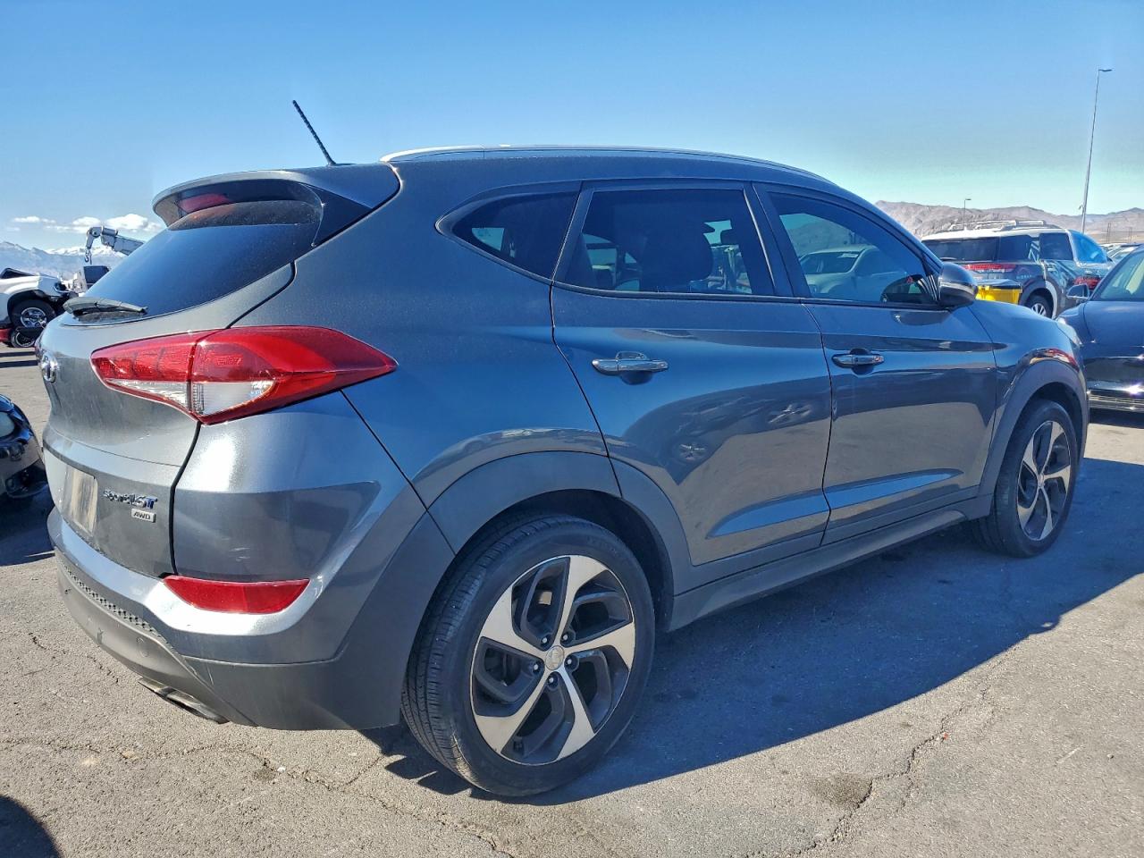 HYUNDAI TUCSON LIMITED