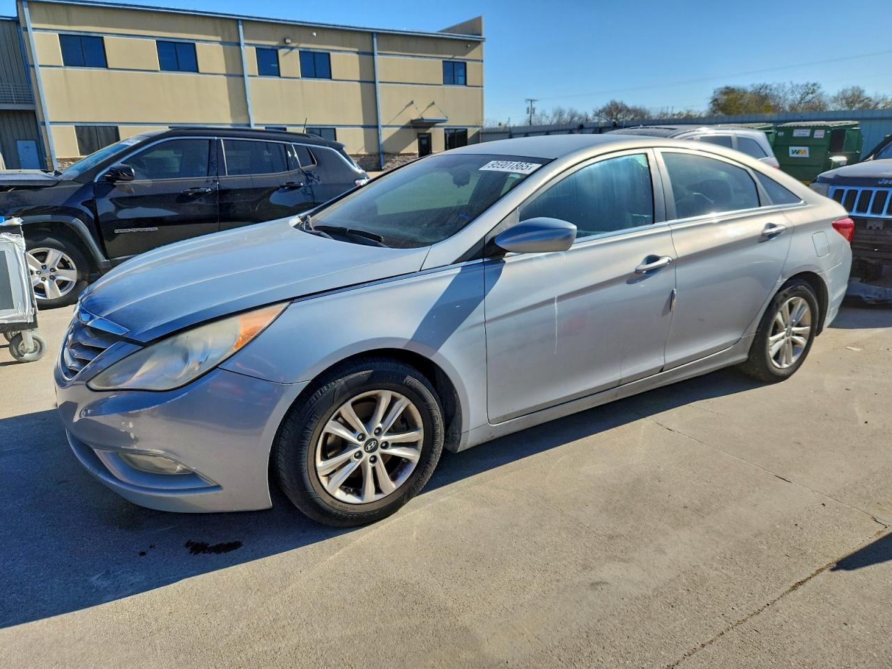 Lot #3315668778 2013 HYUNDAI SONATA GLS