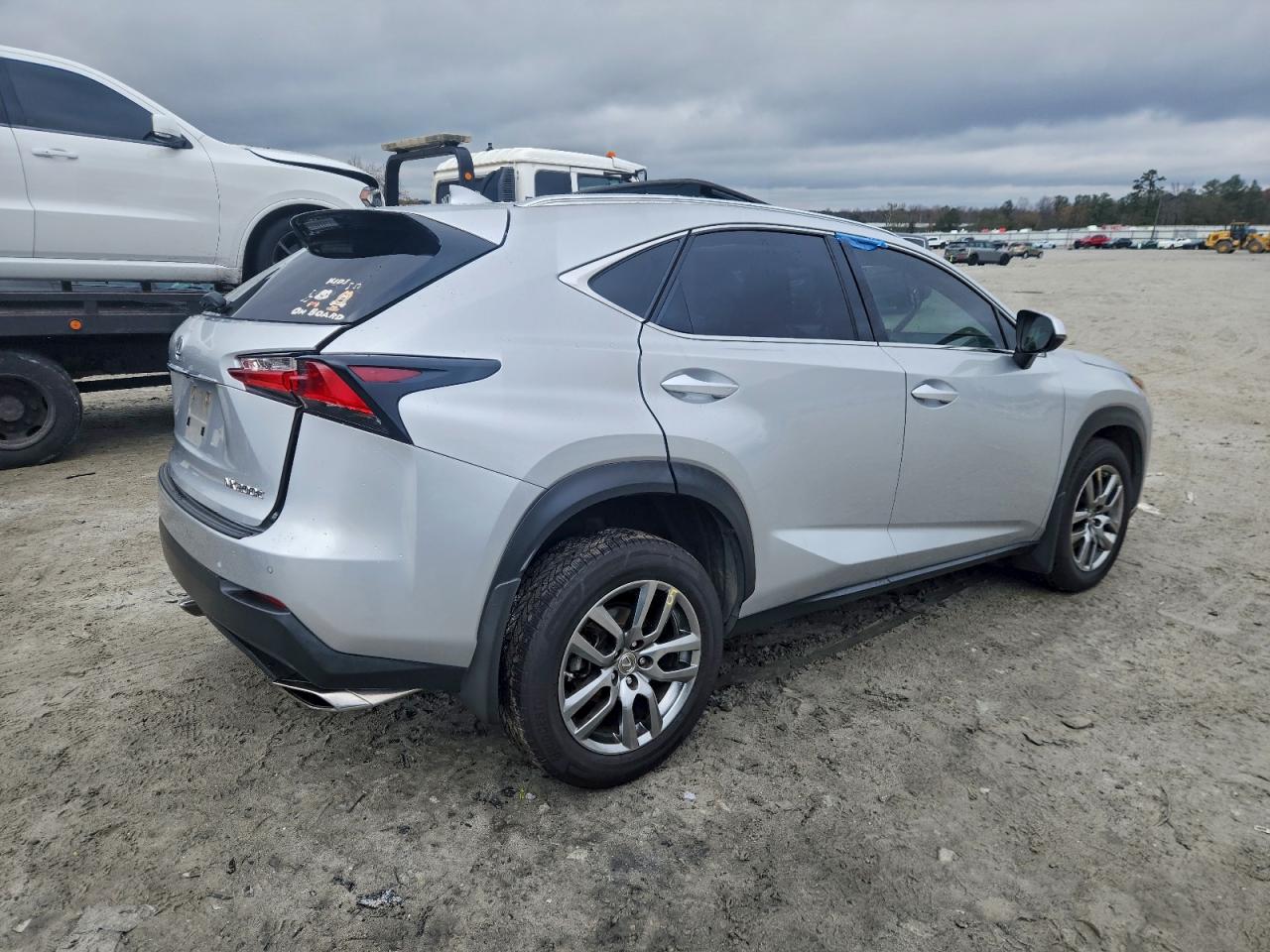 LEXUS NX 200T