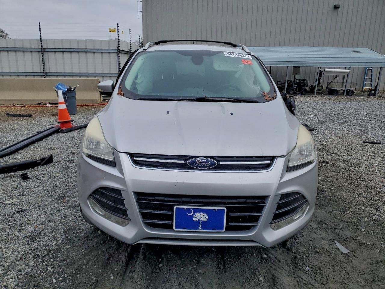 FORD ESCAPE TITANIUM