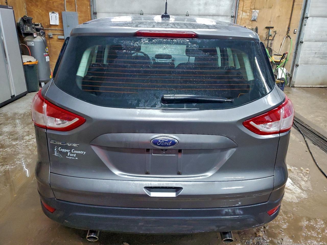 FORD ESCAPE S