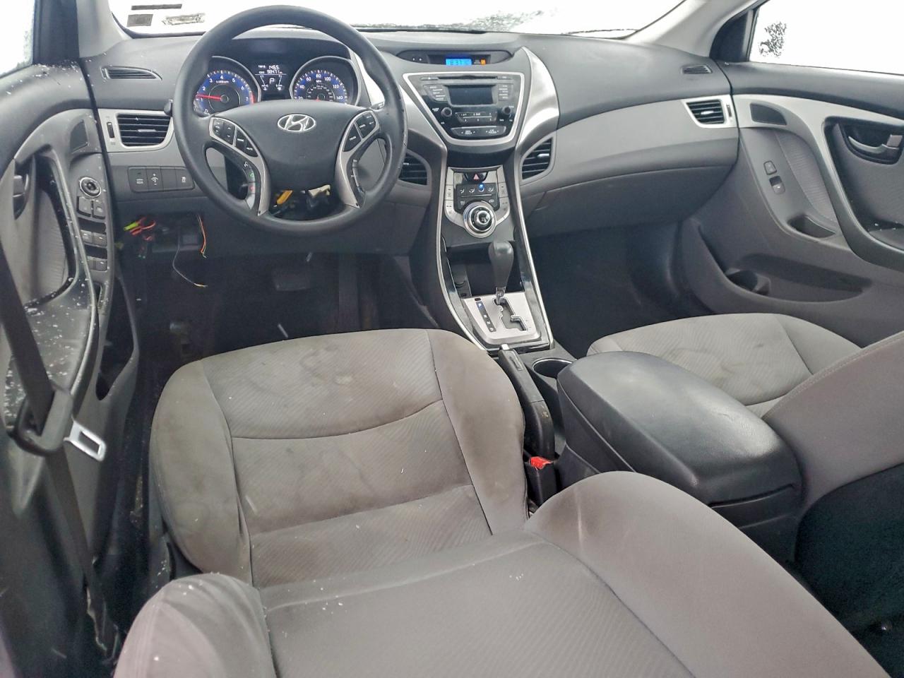 HYUNDAI ELANTRA GLS