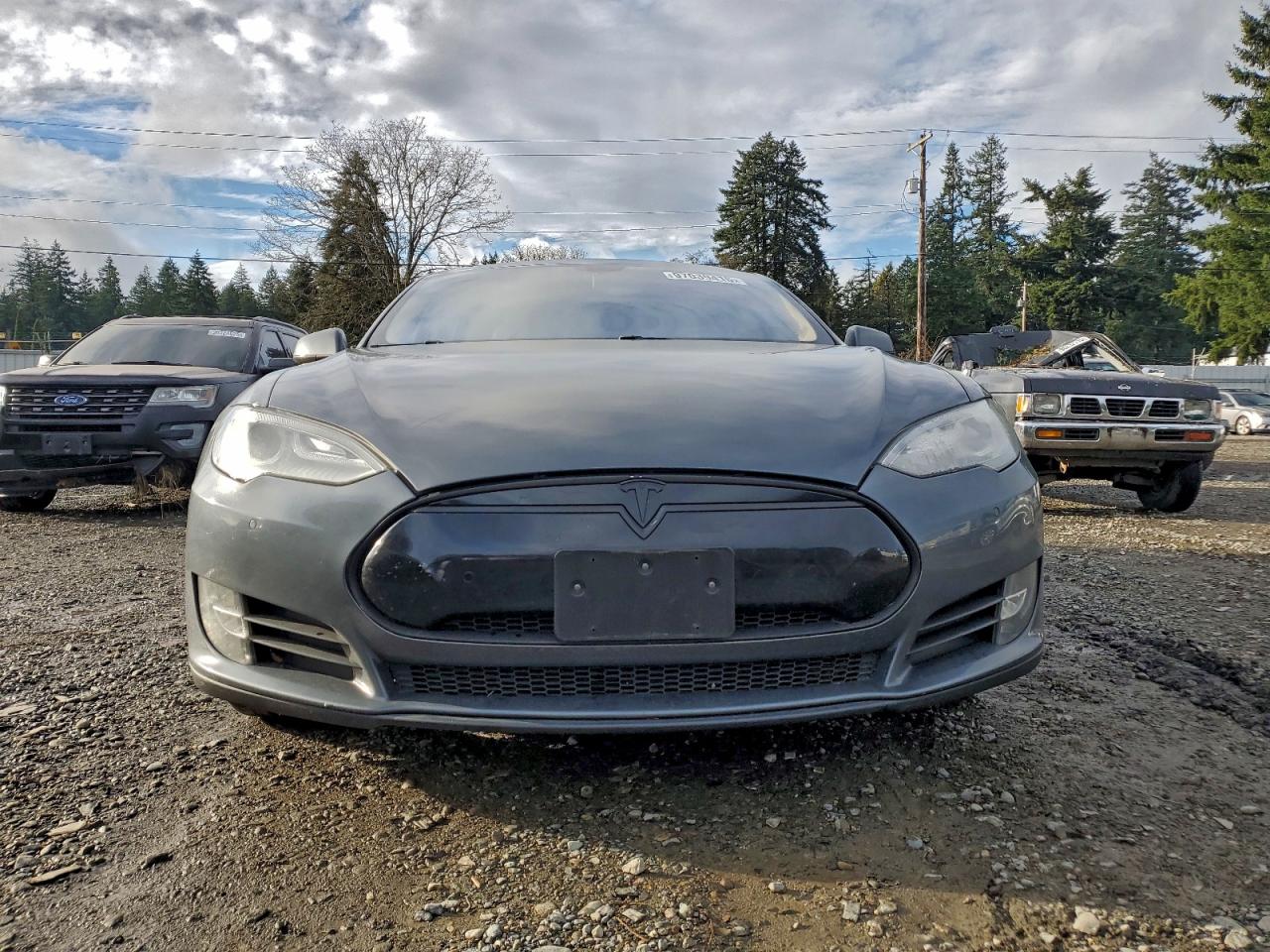 Lot #3317077016 2013 TESLA MODEL S