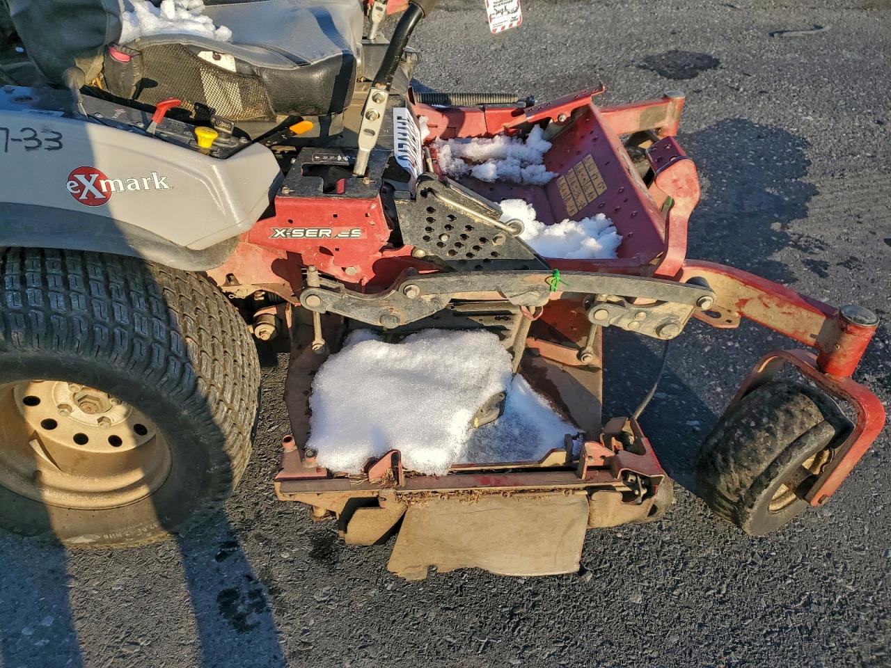 Lot #3305345312 2020 EXMARK ZERO TURN