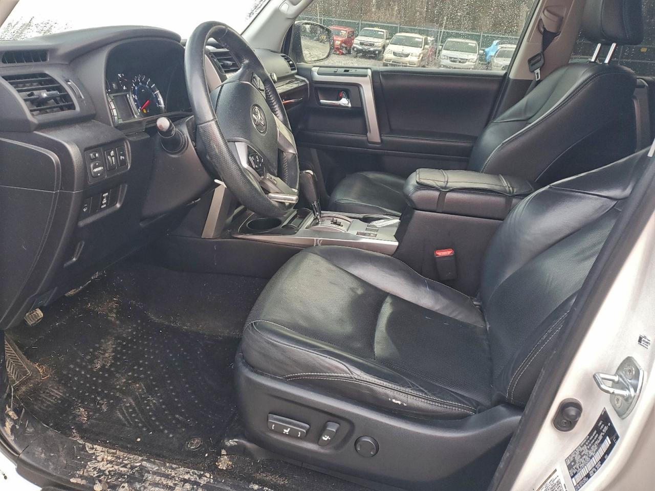 TOYOTA 4RUNNER SR5/SR5 PREMIUM