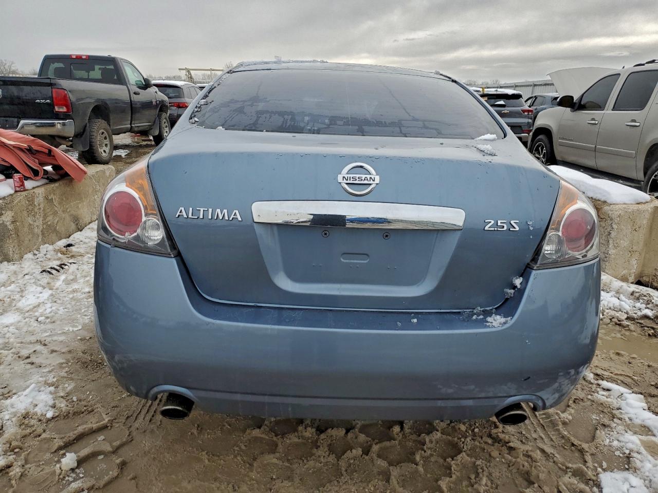 NISSAN ALTIMA BASE