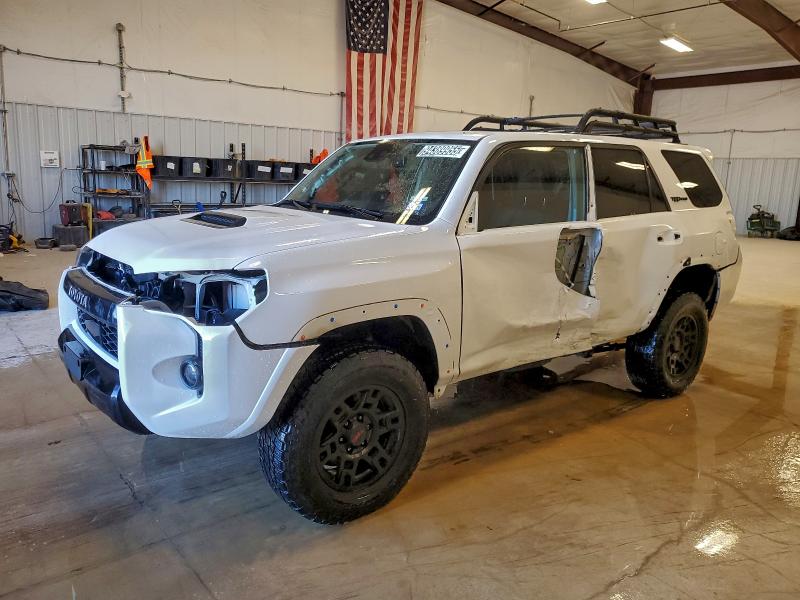 2024 TOYOTA 4RUNNER SR #3316756400