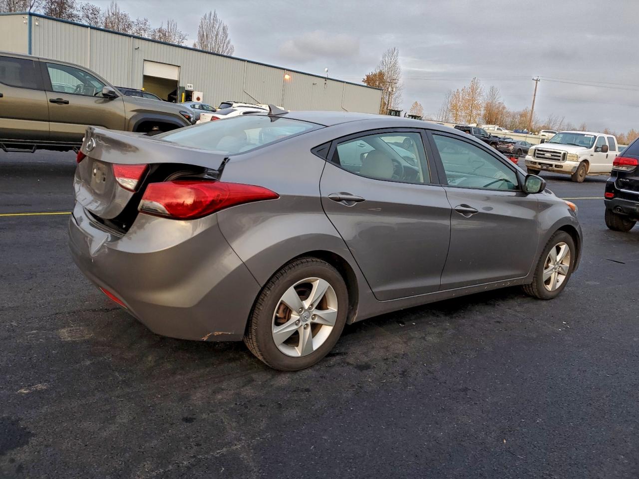 HYUNDAI ELANTRA GLS