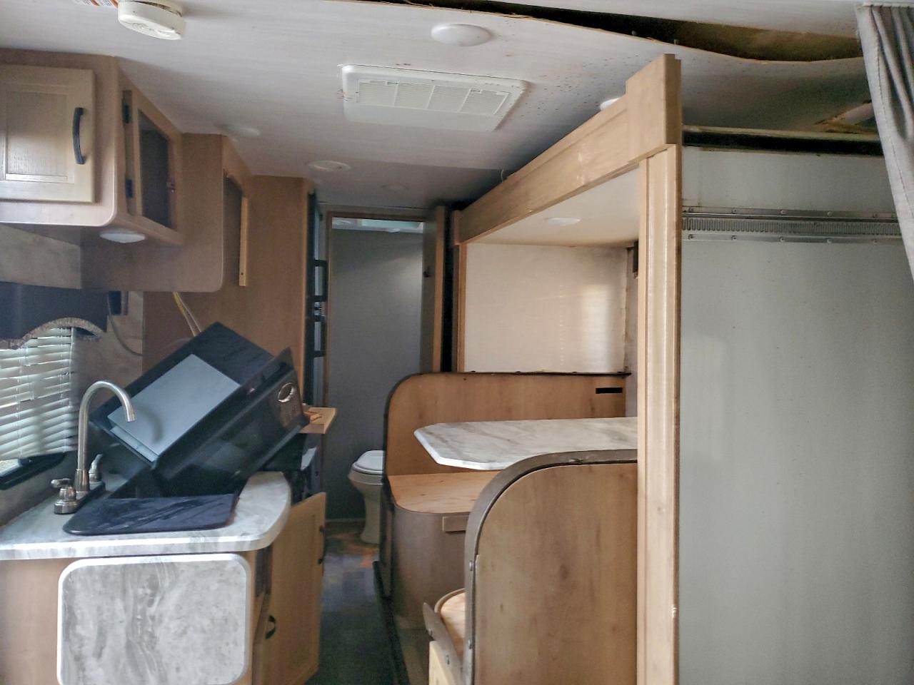 Lot #3305742769 2021 WINNEBAGO MICRO MINNIE