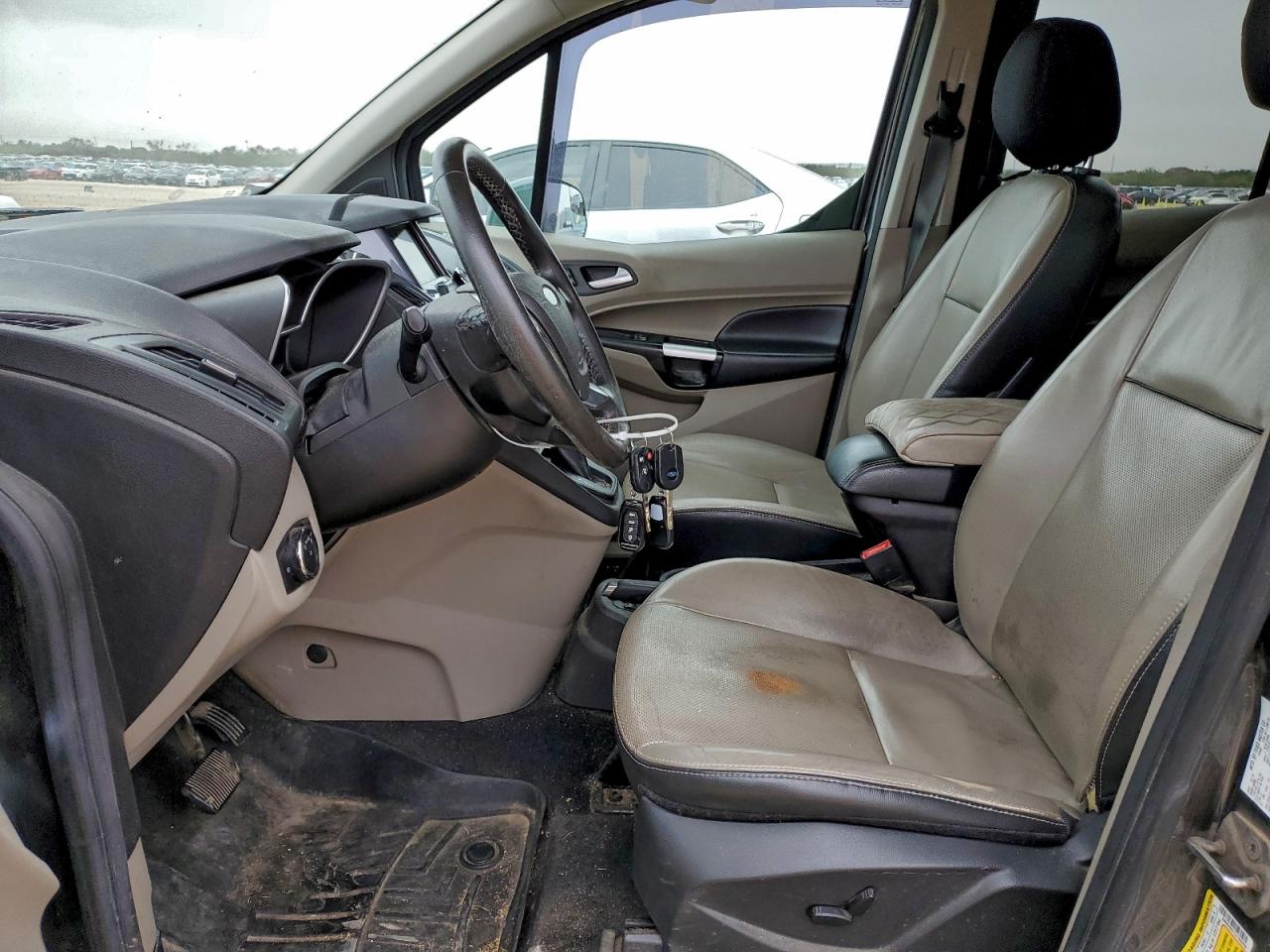 FORD TRANSIT CONNECT TITANIUM