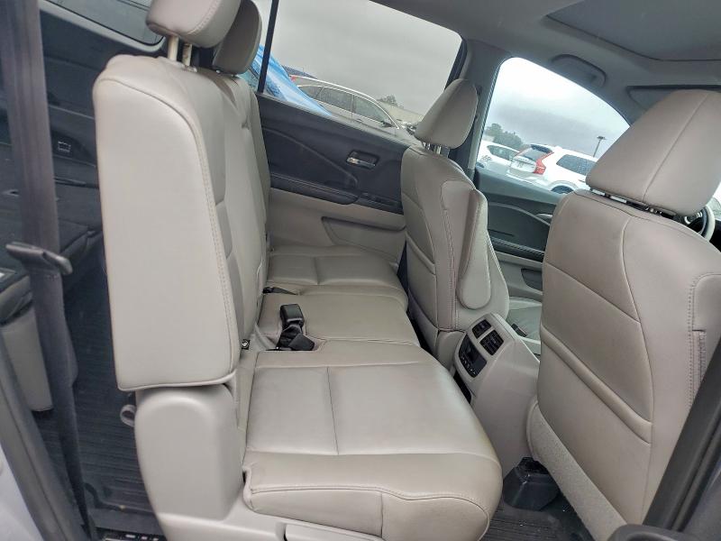 2016 HONDA PILOT EXL #3309280625