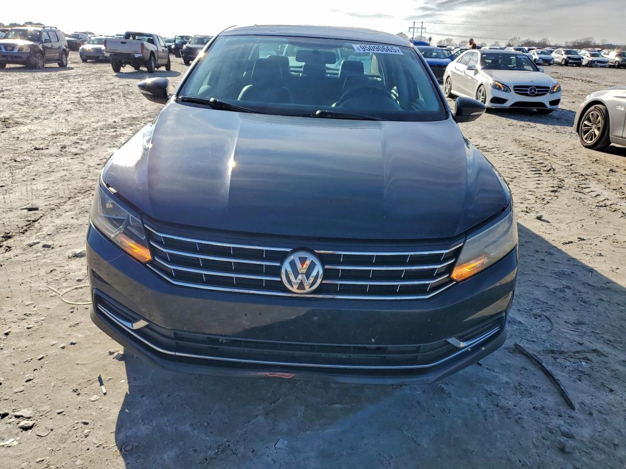 VOLKSWAGEN PASSAT SE