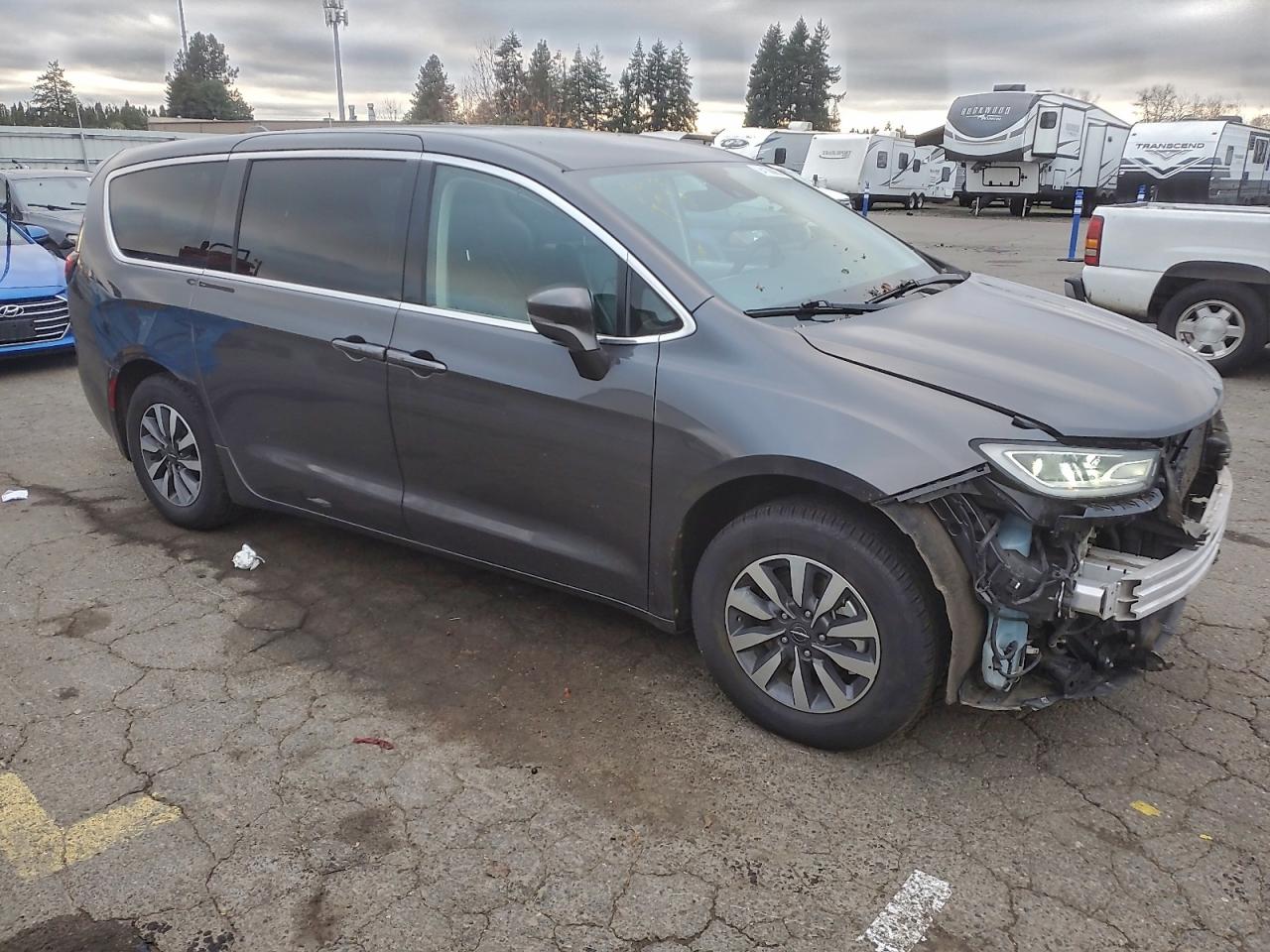 CHRYSLER PACIFICA HYBRID TOURING L