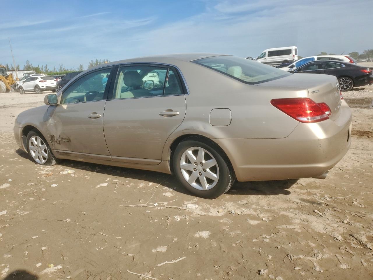 Lot #3316754412 2006 TOYOTA AVALON XL
